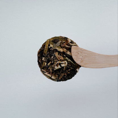 Green Tangerine & Red Tea (mini-cakes)