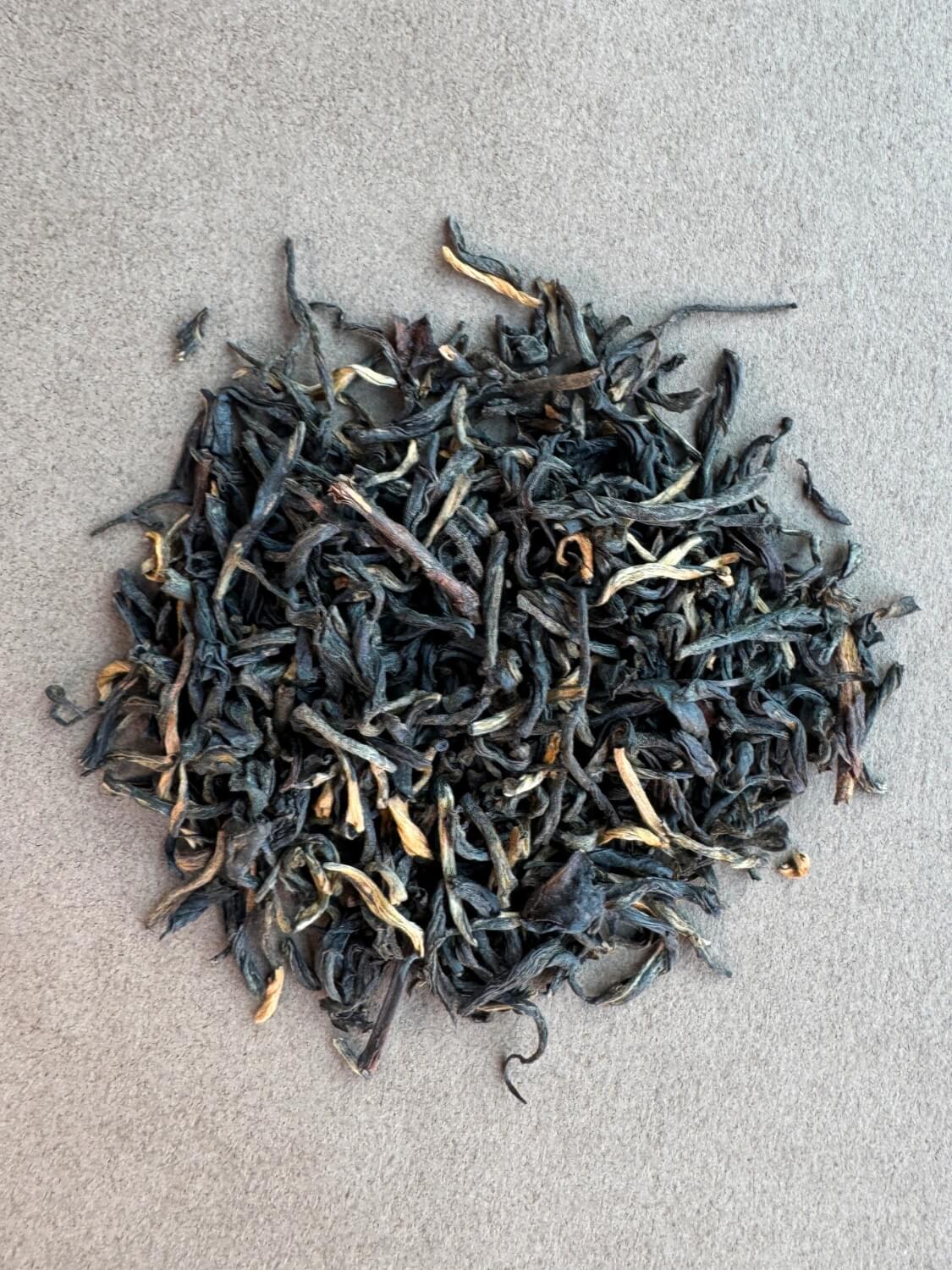 Black tea leaves
